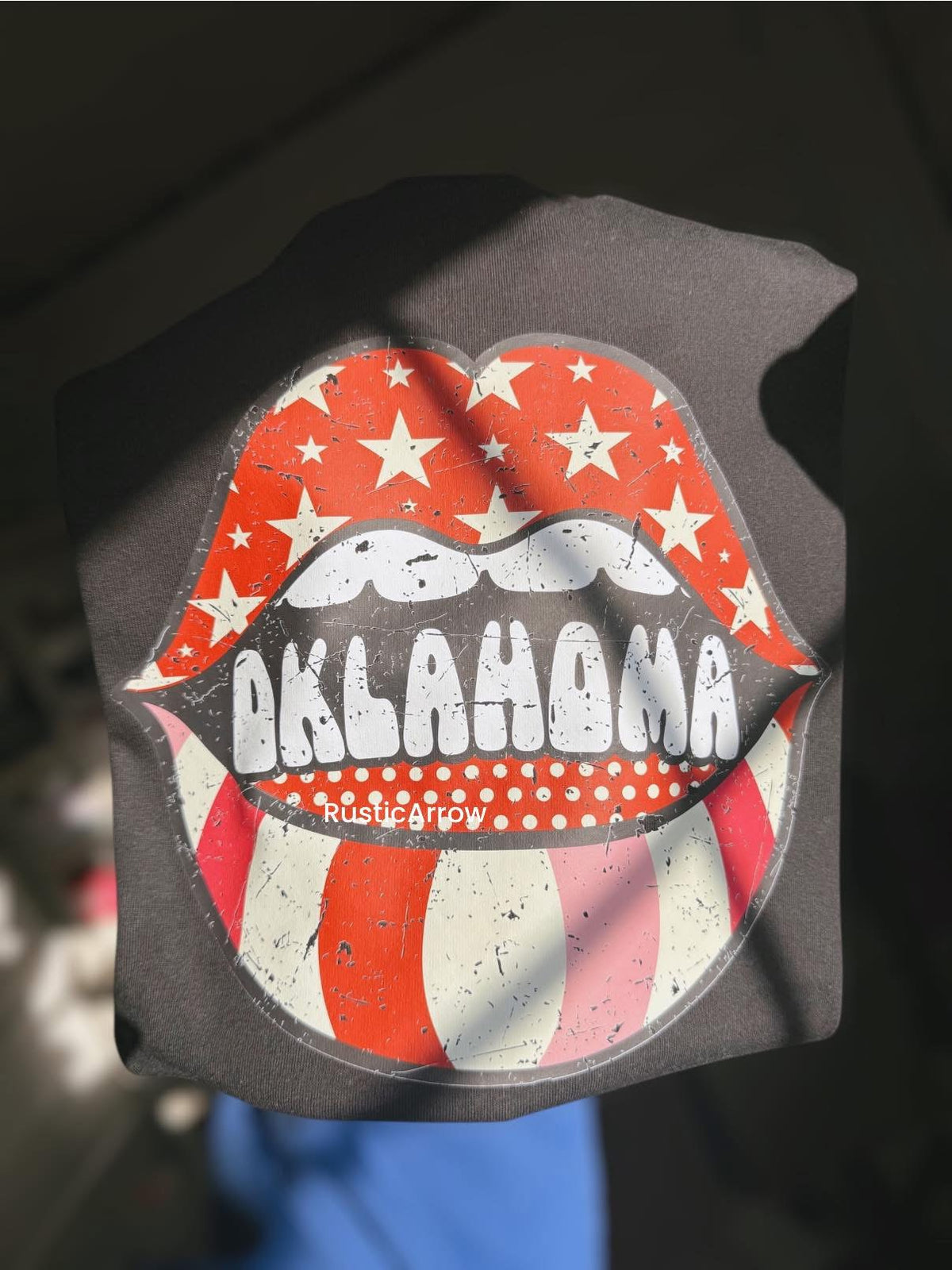 Red Okla lips