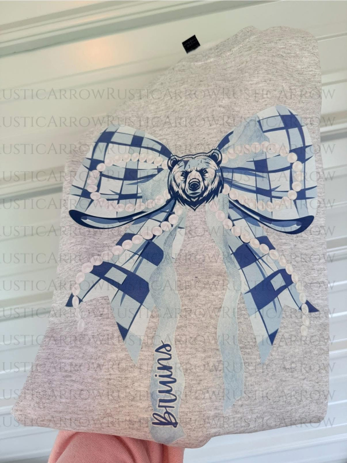 Bruins bow