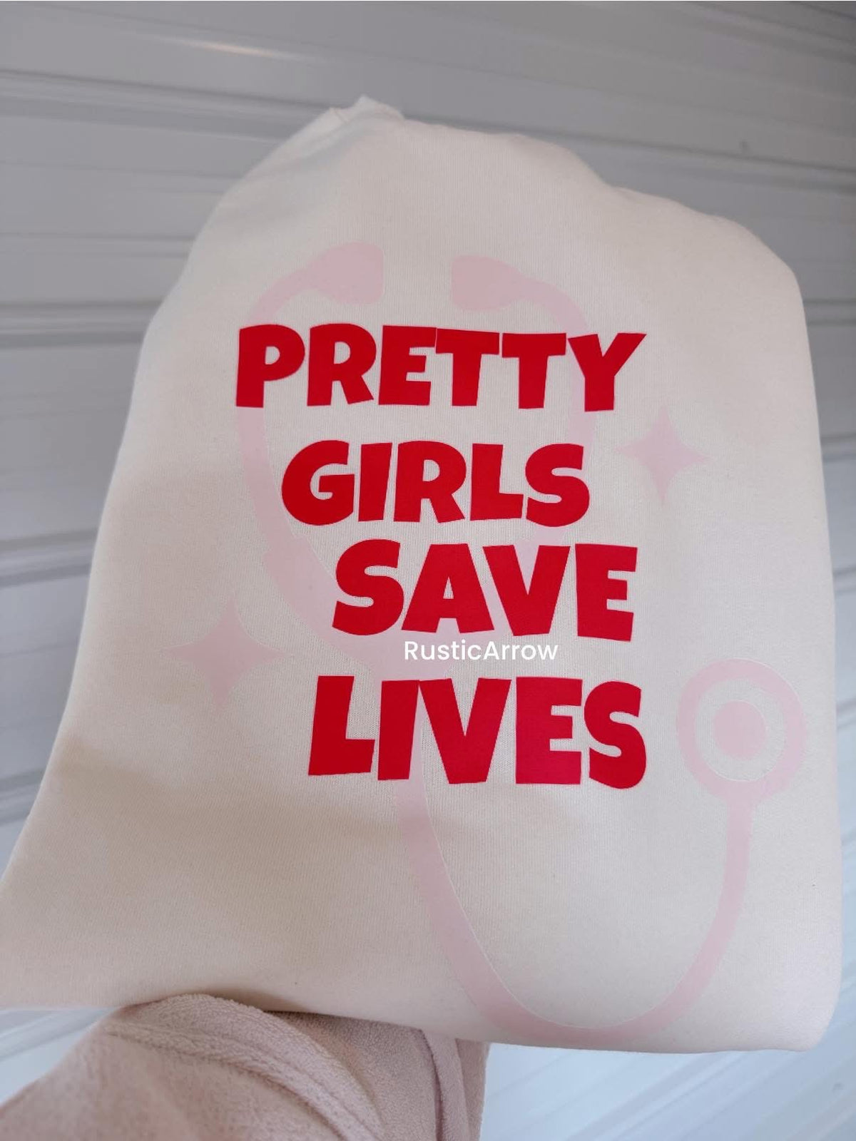Pretty girls save lives